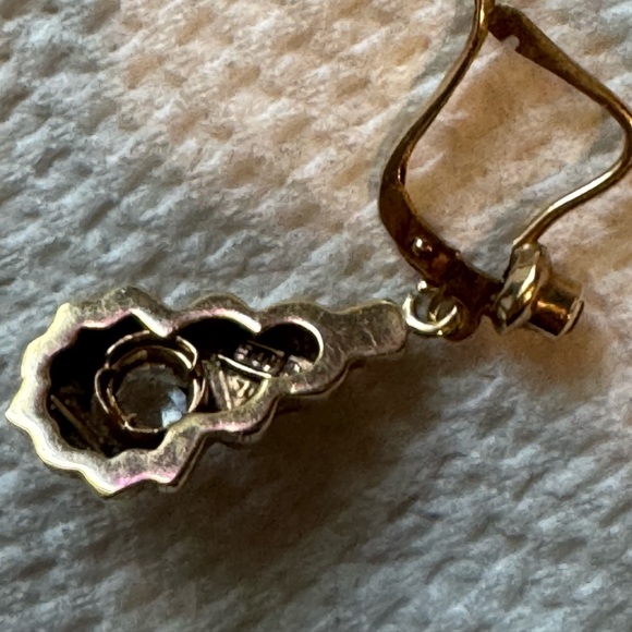 Vintage deco style gold earrings with security clasps. Very rare. - Picture 6 of 8